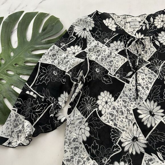 AGB Womens Vintage Y2k Bell Sleeve Top Size XL White Black Floral Sheer Boho - Picture 4 of 11